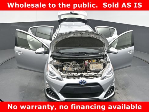 Used 2017 Toyota Prius C Two image 39