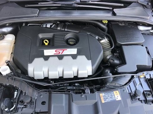 Used 2016 Ford Focus ST image 11
