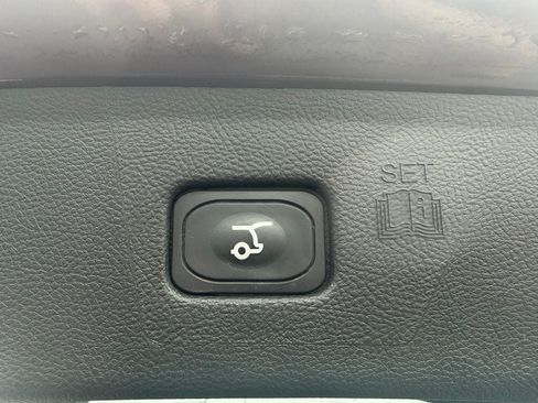 Used 2024 Ford Edge Titanium AWD/4WD image 8