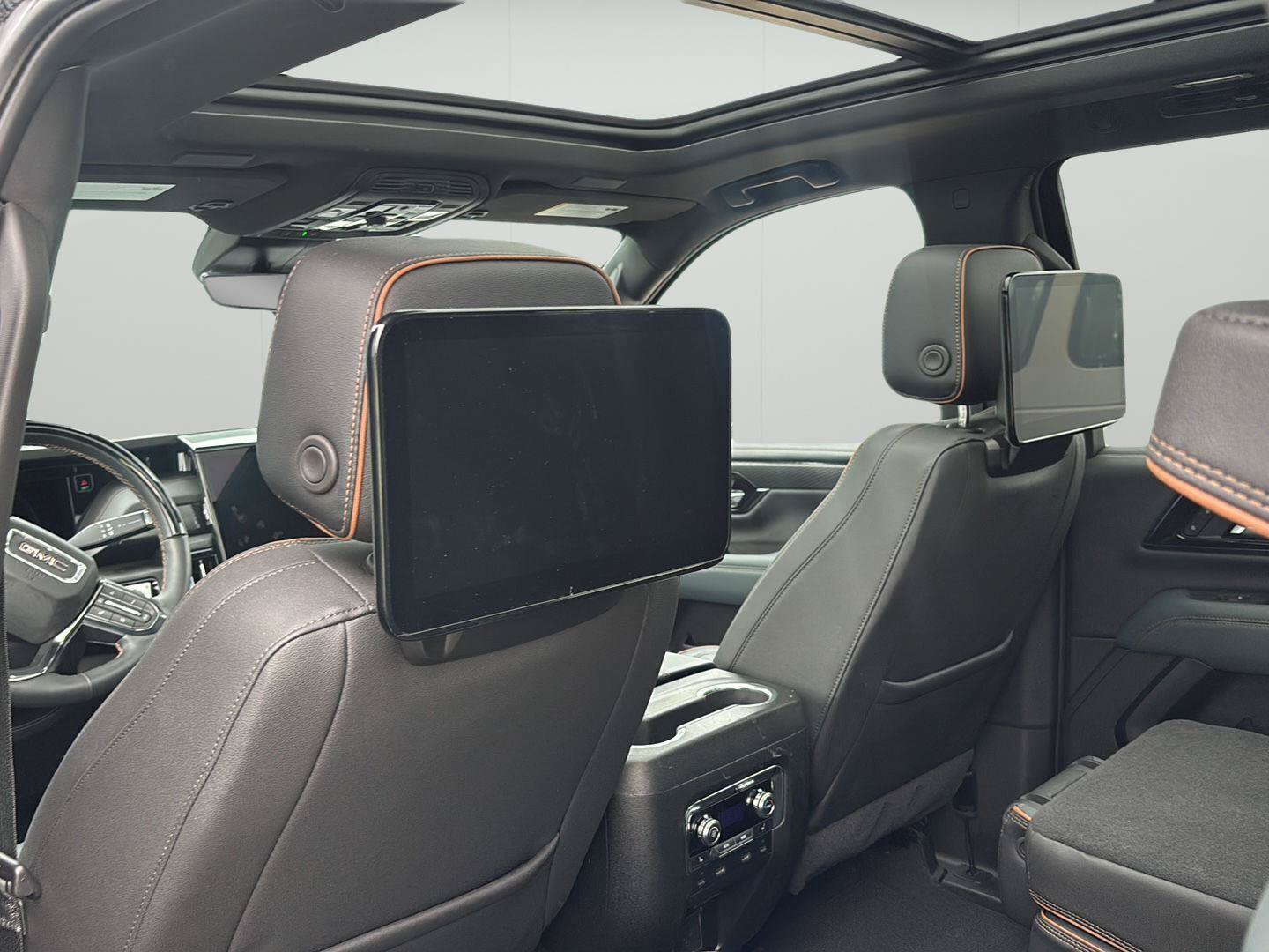 Certified 2026 GMC Yukon AT4 w/ AT4 Premium Plus Package AWD/4WD image 33