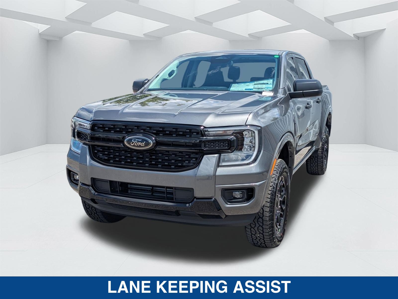 New 2026 Ford Ranger XLT w/ Black Appearance Package RWD image 9