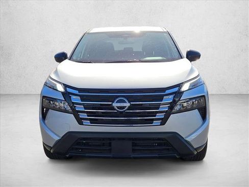 Certified 2025 Nissan Rogue S image 2