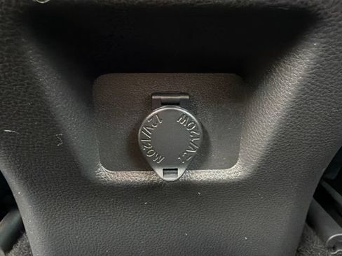 Certified 2025 Toyota RAV4 LE AWD/4WD image 21