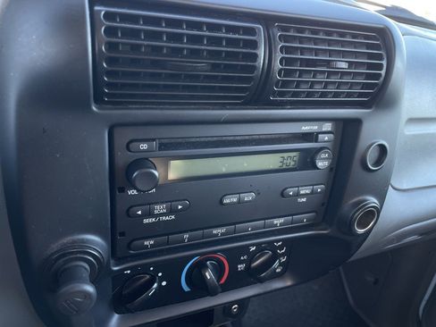 Used 2011 Ford Ranger Sport w/ Bright Trim Group image 16