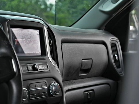 Used 2024 GMC Sierra 3500 Pro w/ Convenience Package AWD/4WD image 11