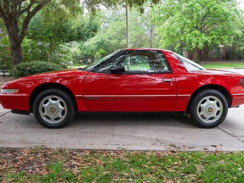 Used 1991 Buick Reatta Coupe FWD image 3