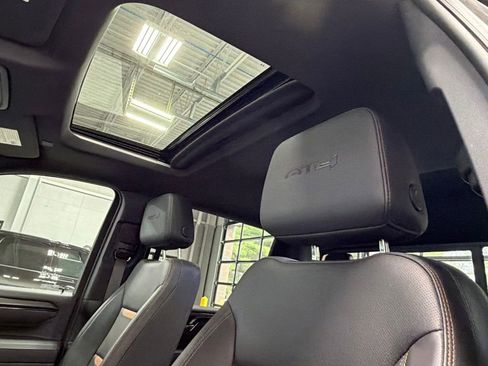 Used 2025 GMC Sierra 2500 AT4 w/ AT4 Premium Plus Package AWD/4WD image 33