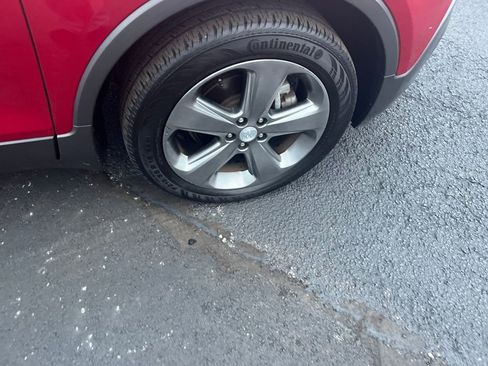 Used 2014 Buick Encore FWD image 31