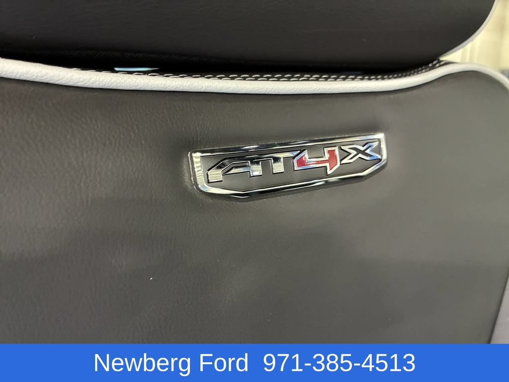 Used 2024 GMC Sierra 2500 AT4X AWD/4WD image 40