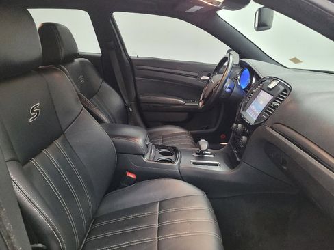 Used 2014 Chrysler 300 S w/ Luxury Group AWD/4WD image 21