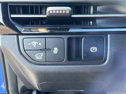 Certified 2026 Kia Sportage EX w/ EX Panorama Roof Package image 38