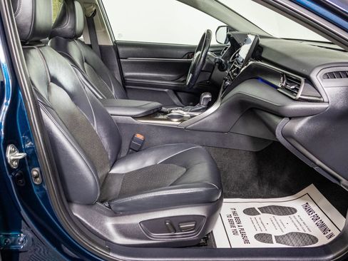 Used 2021 Toyota Camry XLE FWD image 43