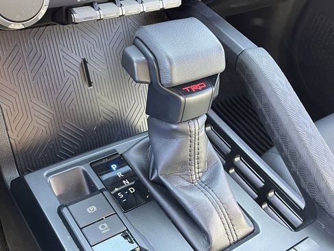 Used 2025 Toyota Tacoma TRD Sport image 13