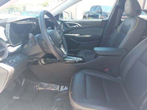 Used 2025 Chevrolet Trax ACTIV w/ Driver Confidence Package FWD image 13