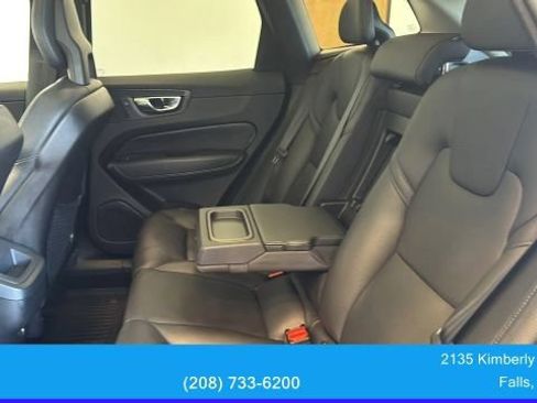 Used 2018 Volvo XC60 T6 Momentum w/ Vision Package AWD/4WD image 27