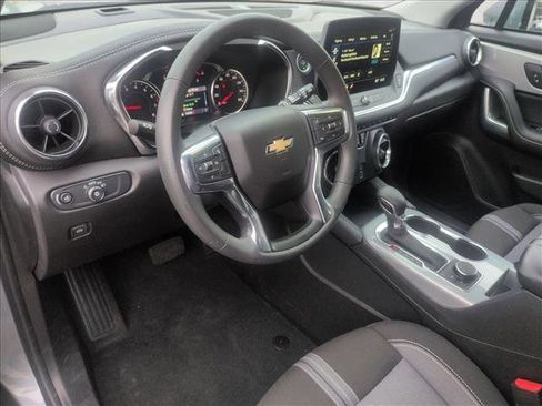 Used 2024 Chevrolet Blazer LT w/ Driver Confidence Package FWD image 10