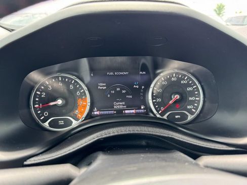 Used 2016 Jeep Renegade Trailhawk w/ Premium Trailhawk Package AWD/4WD image 22