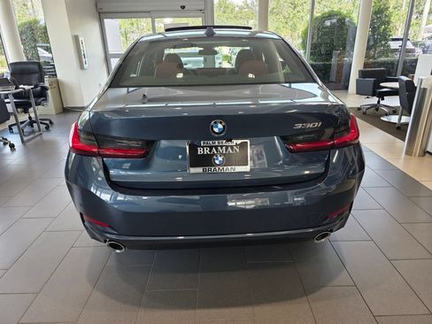 New 2026 BMW 330i Sedan w/ Convenience Package RWD image 4