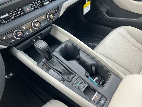 New 2025 Honda Accord SE image 25