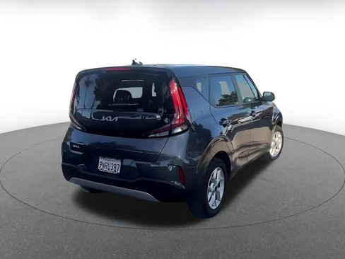 Used 2025 Kia Soul LX w/ LX Technology Package image 12