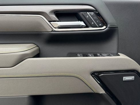 New 2026 Chevrolet Silverado 2500 ZR2 w/ LPO, Dark Essentials Package image 11