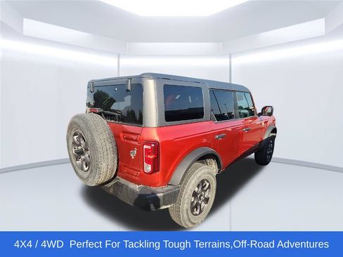Used 2024 Ford Bronco Big Bend AWD/4WD image 2