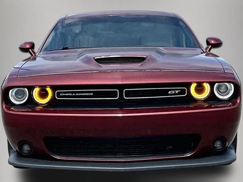 Used 2022 Dodge Challenger GT RWD image 3
