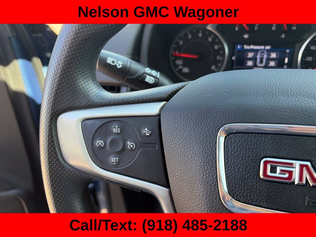 Used 2024 GMC Terrain SLE w/ Driver Convenience Package FWD image 29
