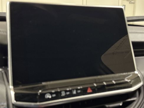 New 2026 Jeep Compass Latitude image 13