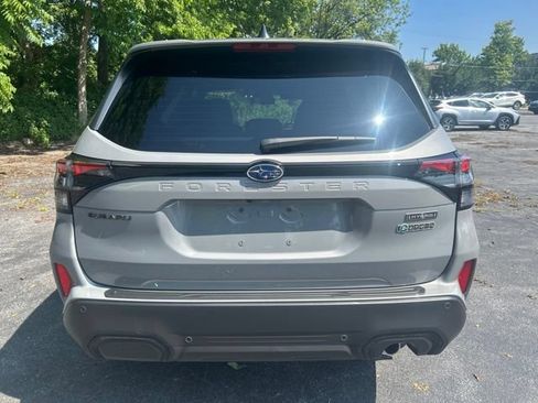 Used 2025 Subaru Forester Touring AWD/4WD image 6