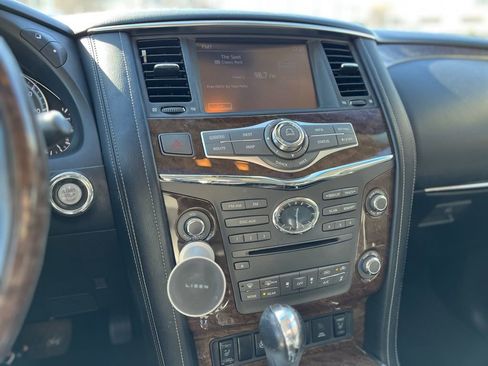 Used 2017 INFINITI QX80 Base image 23