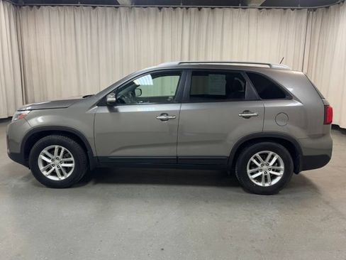 Used 2014 Kia Sorento LX FWD image 8