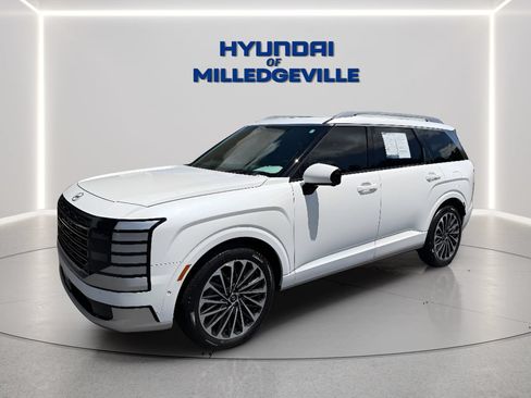 Used 2026 Hyundai Palisade Calligraphy FWD image 1