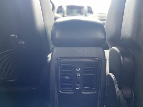 Used 2016 Jeep Grand Cherokee Laredo image 15