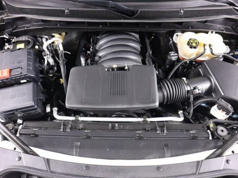 Used 2022 Chevrolet Suburban LS image 46