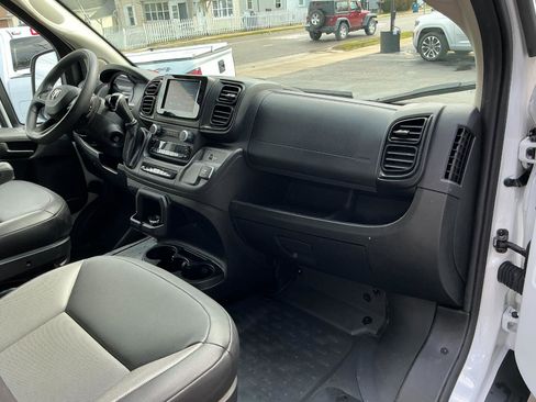 Used 2023 RAM ProMaster 2500 FWD image 22