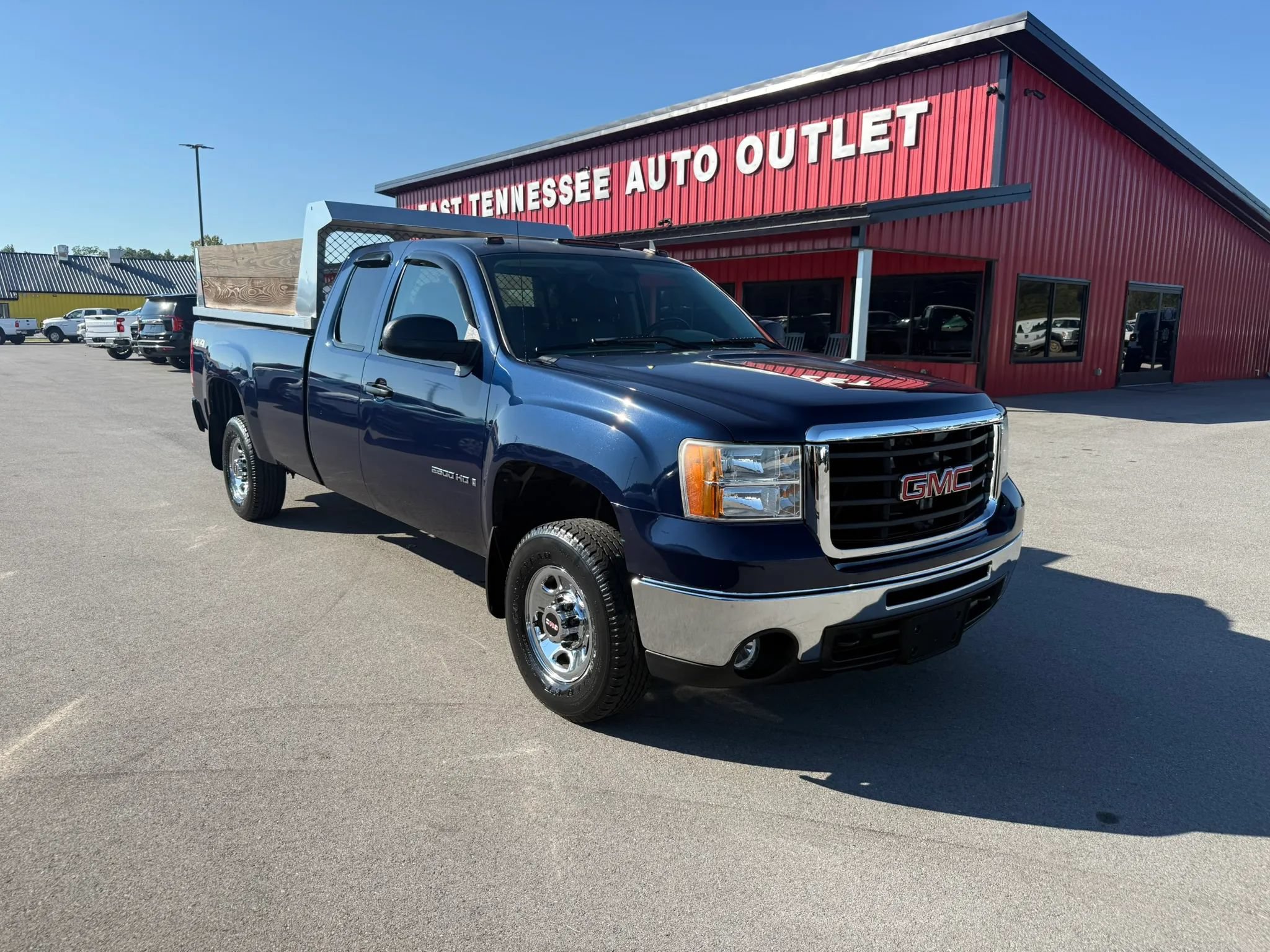 Used 2009 GMC Sierra 2500 W/T w/ Work Truck Preferred Package AWD/4WD image 1