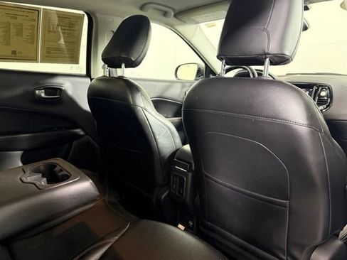 Used 2021 Jeep Compass Limited AWD/4WD image 18