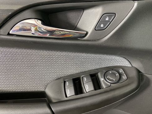 Used 2025 Chevrolet TrailBlazer LT w/ Convenience Package image 24