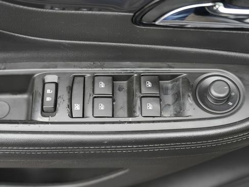 Used 2019 Buick Encore Preferred FWD image 19