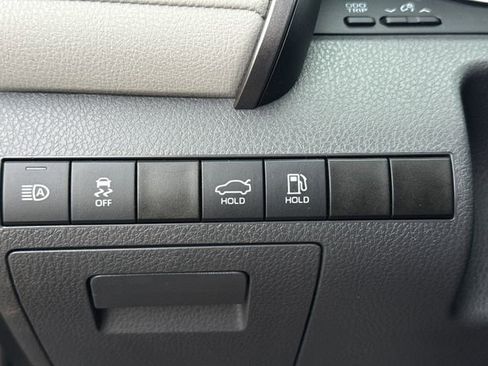 Used 2023 Toyota Camry LE FWD image 21