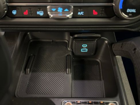 New 2025 Ford Bronco Raptor image 16