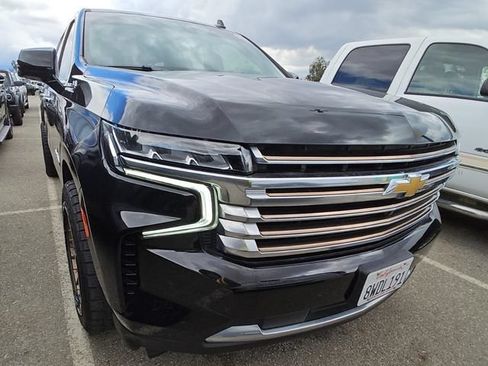 Used 2021 Chevrolet Suburban High Country AWD/4WD image 1