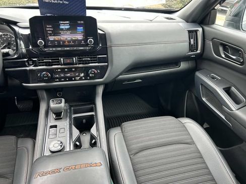 Used 2025 Nissan Pathfinder Rock Creek AWD/4WD image 15