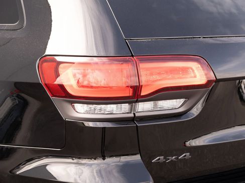 Used 2021 Jeep Grand Cherokee Limited w/ Quick Order Package 28K 80th image 26