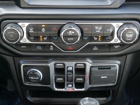 Used 2023 Jeep Wrangler Unlimited Sahara w/ Cold Weather Group image 20