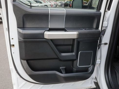 Used 2018 Ford F150 Lariat w/ Equipment Group 502A Luxury AWD/4WD image 34
