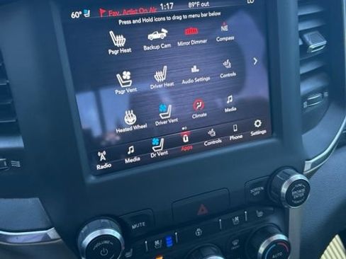 Used 2021 RAM 1500 Laramie AWD/4WD image 6