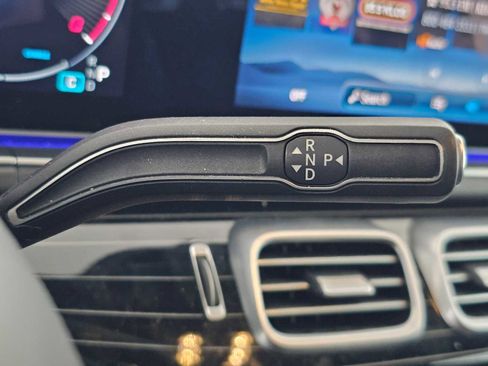 Used 2024 Mercedes-Benz GLS 450 4MATIC image 31