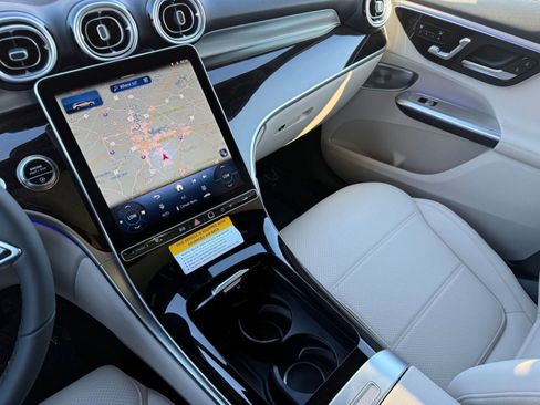 New 2026 Mercedes-Benz GLC 300 4MATIC image 29